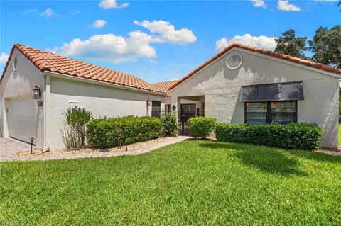 812 Reef Point Cir, Naples, FL 34108