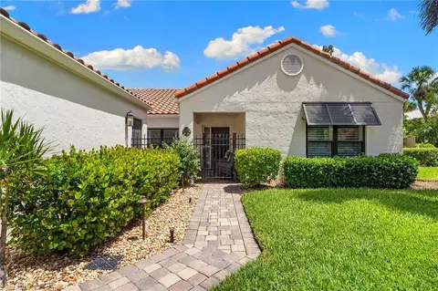 Exterior - 812 Reef Point Cir, Naples, FL 34108 photo 3 of 16