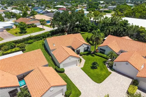 View/Area - 812 Reef Point Cir, Naples, FL 34108 photo 1 of 3