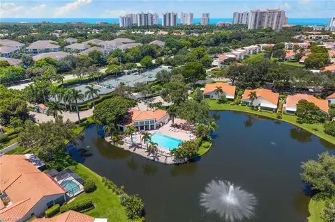 View/Area - 812 Reef Point Cir, Naples, FL 34108 photo 2 of 3