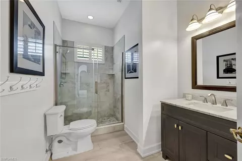 Bath - 16075 Parque Ln, Naples, FL 34110 photo 3 of 4