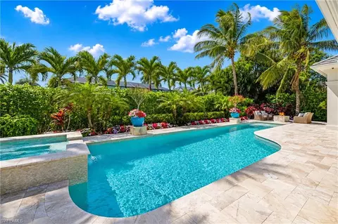 532 Pine Grove Ln, Naples, FL 34103