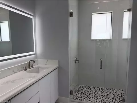 Bath - 3237 29th Ave NE, Naples, FL 34120 photo 3 of 6