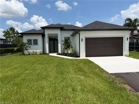Exterior - 3237 29th Ave NE, Naples, FL 34120 photo 2 of 5