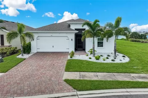 950 Stonewater Lake Ter, Cape Coral, FL 33993