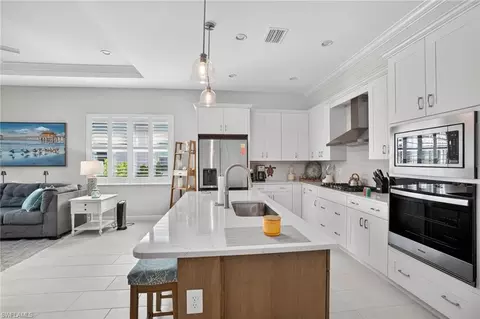 Kitchen - 9195 Cayman Dr, Naples, FL 34114 photo 3 of 3