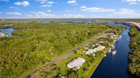 0 Schneider Dr, Fort Myers, FL 33905