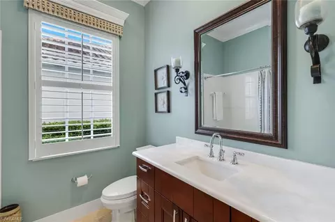 Bath - 2896 Hatteras Way, Naples, FL 34119 photo 4 of 5