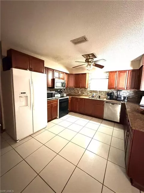 5447 Sholtz St, Naples, FL 34113 photo 2