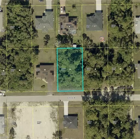 2810 11th St W, Lehigh Acres, FL 33971