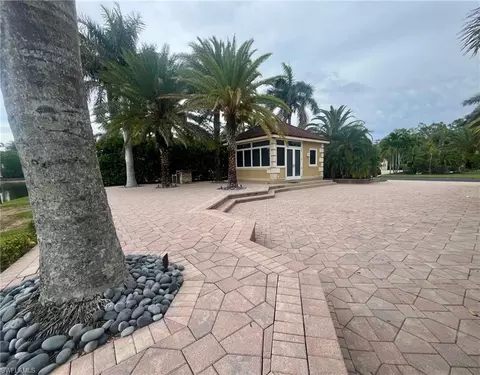 4931 Coach Ln, Naples, FL 34114 photo 6