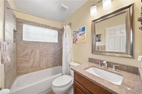 Bath - 22178 Seashore Cir, Estero, FL 33928 photo 3 of 3