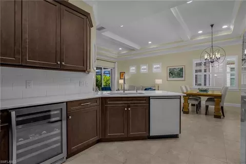 Kitchen - 6913 Saona Ct, Naples, FL 34113 photo 4 of 6