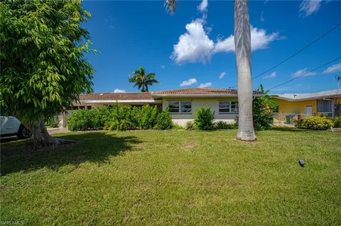 5334 Cobalt Ct, Cape Coral, FL 33904
