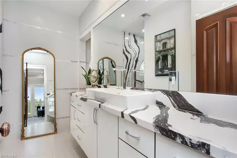 Bath - 342 Germain Ave, Naples, FL 34108 photo 5 of 7