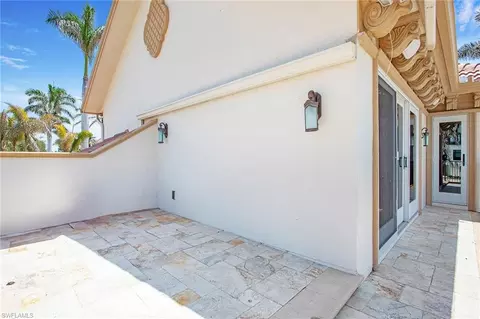 Exterior - 342 Germain Ave, Naples, FL 34108 photo 3 of 6