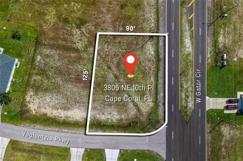 3805 NE 10th Pl, Cape Coral, FL 33909
