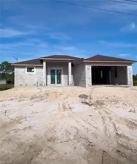 814 Anaconda Ave S, Lehigh Acres, FL 33974