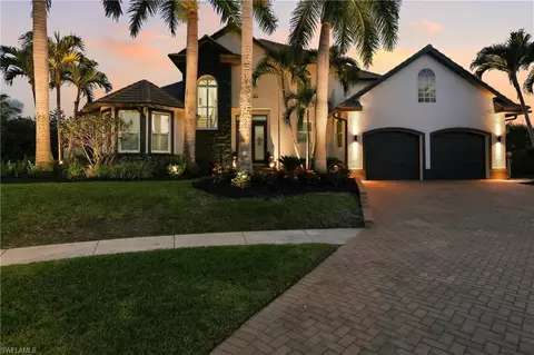 1045 Cottonwood Ct, Marco Island, FL 34145
