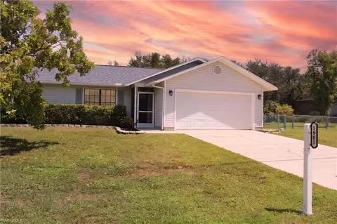 1905 NE 6th St, Cape Coral, FL 33909