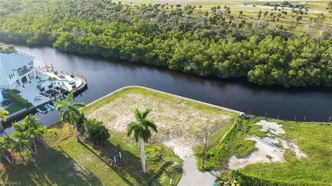 1100 Christopher Ct, Naples, FL 34104 photo 4
