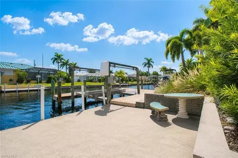 5219 Seminole Ct S, Cape Coral, FL 33904