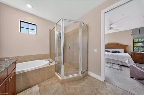Bath - 9110 Capistrano St S #8401, Naples, FL 34113 photo 2 of 4