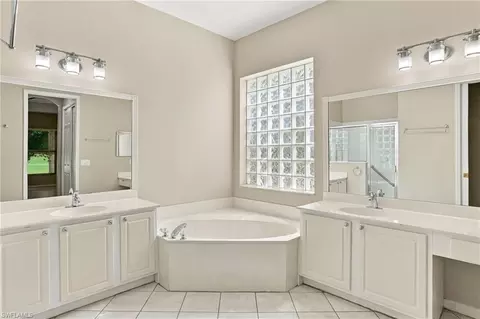 Bath - 357 Harvard Ln, Naples, FL 34104 photo 3 of 5