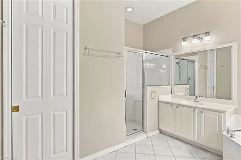 Bath - 357 Harvard Ln, Naples, FL 34104 photo 1 of 5
