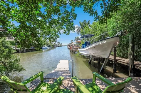 Exterior - 401 Panay Ave, Naples, FL 34113 photo 11 of 12