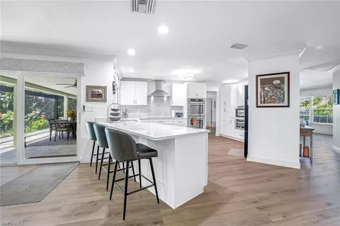 Kitchen - 401 Panay Ave, Naples, FL 34113 photo 3 of 5