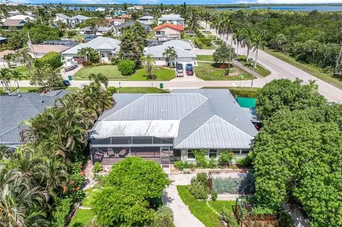 View/Area - 401 Panay Ave, Naples, FL 34113 photo 4 of 4