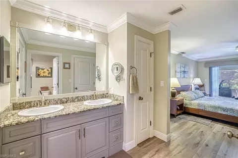 Bath - 401 Panay Ave, Naples, FL 34113 photo 2 of 4