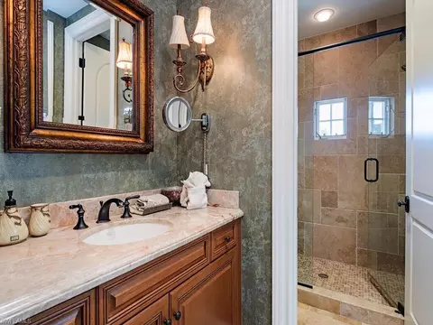 Bath - 155 20th Ave S, Naples, FL 34102 photo 3 of 6