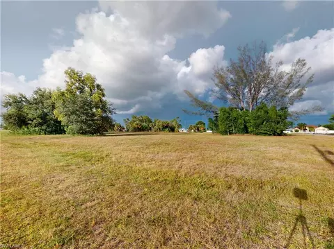 1615 SW 17th Ter, Cape Coral, FL 33991
