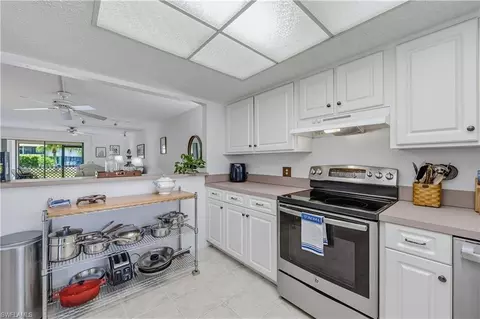 Kitchen - 151 Cypress Way E #C103, Naples, FL 34110 photo 3 of 3
