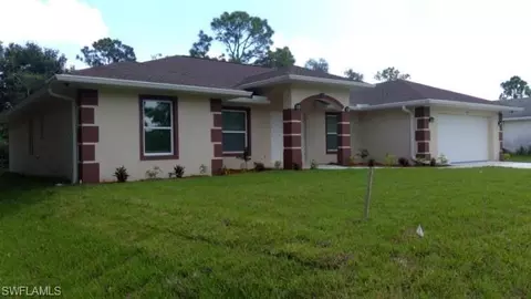 830 Albany Ave, Lehigh Acres, FL 33971