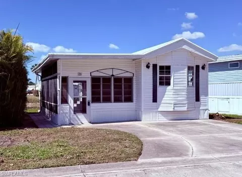251 Bass Ln #251, Naples, FL 34114