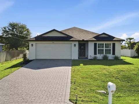 2105 NE 5th Ave, Cape Coral, FL 33909