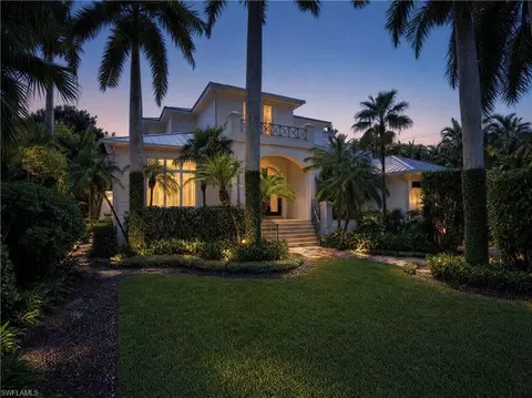 Exterior - 636 14th Ave S, Naples, FL 34102 photo 1 of 7