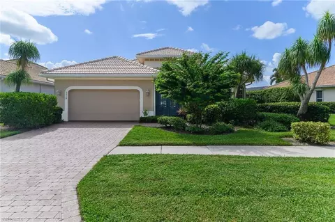 6718 Crowned Eagle Ln, Naples, FL 34113 photo 2