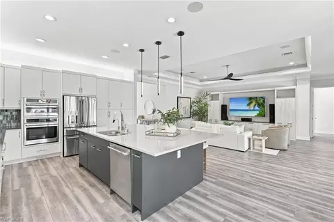 Kitchen - 11636 Periwinkle Dr, Naples, FL 34120 photo 2 of 5