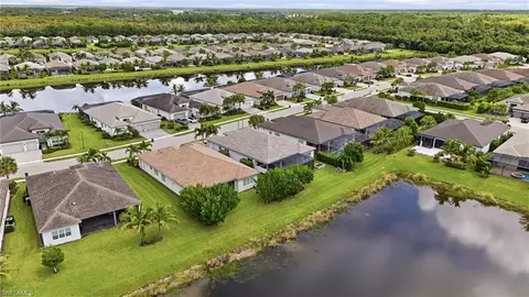 View/Area - 11636 Periwinkle Dr, Naples, FL 34120 photo 2 of 7