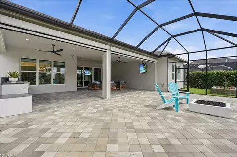 Exterior - 11636 Periwinkle Dr, Naples, FL 34120 photo 4 of 6