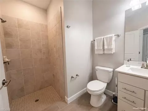Bath - 20945 Napa Loop, Estero, FL 33928 photo 3 of 4
