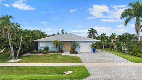 212 Angler Ct, Marco Island, FL 34145