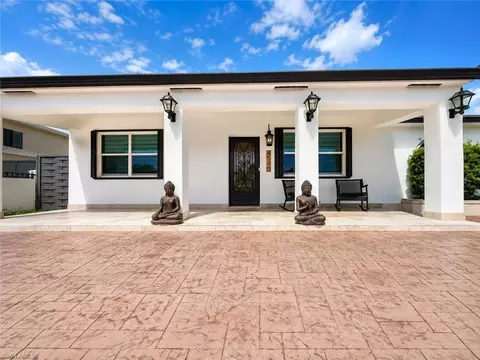 Exterior - 4590 E 9th Ln, Hialeah, FL 33013 photo 1 of 4