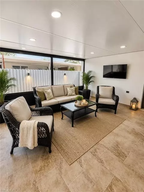 Other - 4590 E 9th Ln, Hialeah, FL 33013 photo 5 of 8