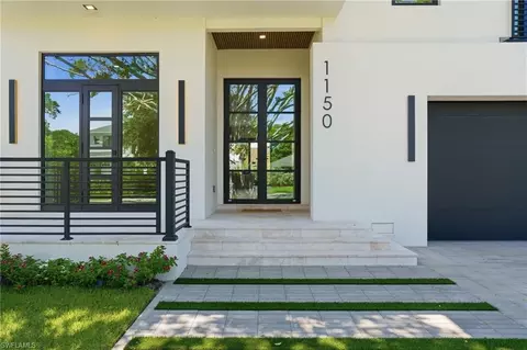 Exterior - 1150 8th Ter N, Naples, FL 34102 photo 2 of 4
