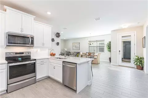 Kitchen - 1050 Enbrook Loop, Naples, FL 34114 photo 1 of 2